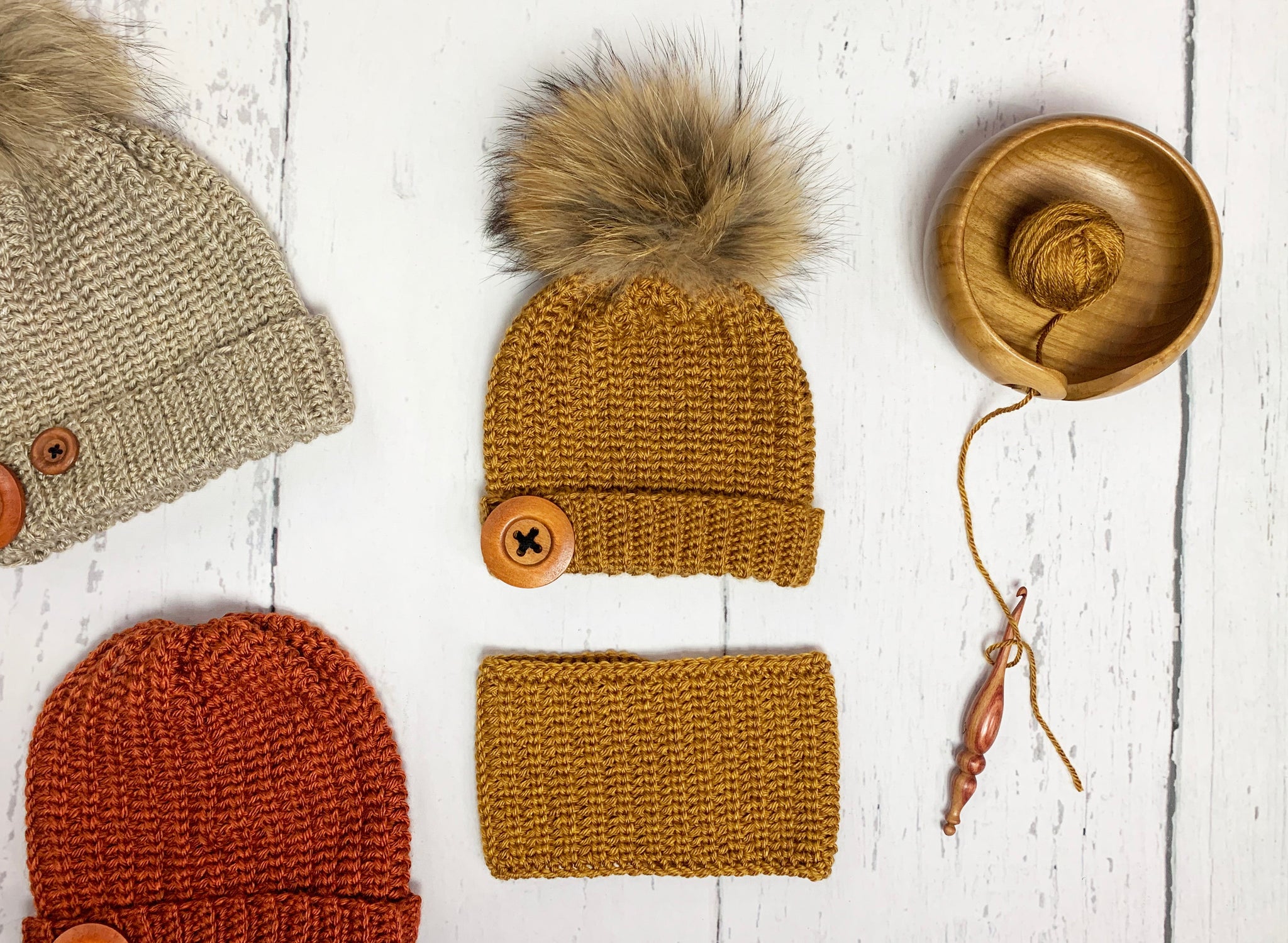 Norway trio (hat, cowl and mittens) - Crochet pattern
